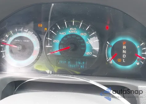 2010 Ford Fusion S из США, поврежденный, VIN 3FAHP0GAXAR265366